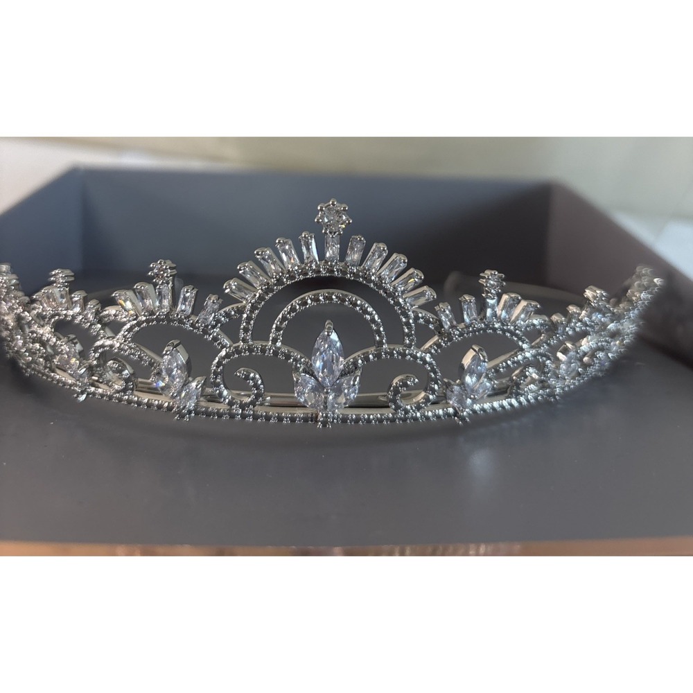 TIARA Silver Plated Cubic Zirconia Believe Brilliance Princess Prom Wedding NOB